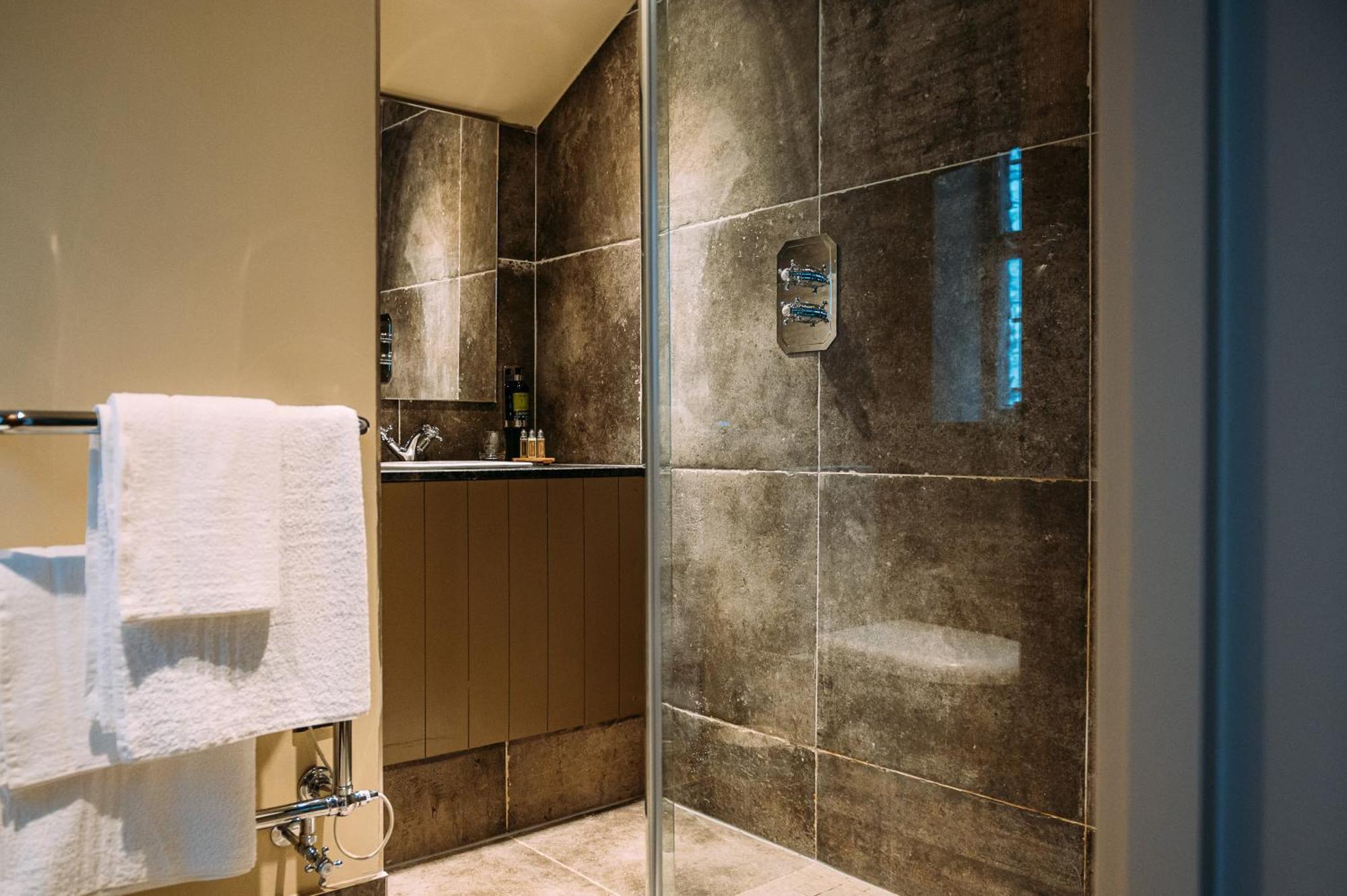 The Assheton Arms Hotell Clitheroe Exteriör bild
